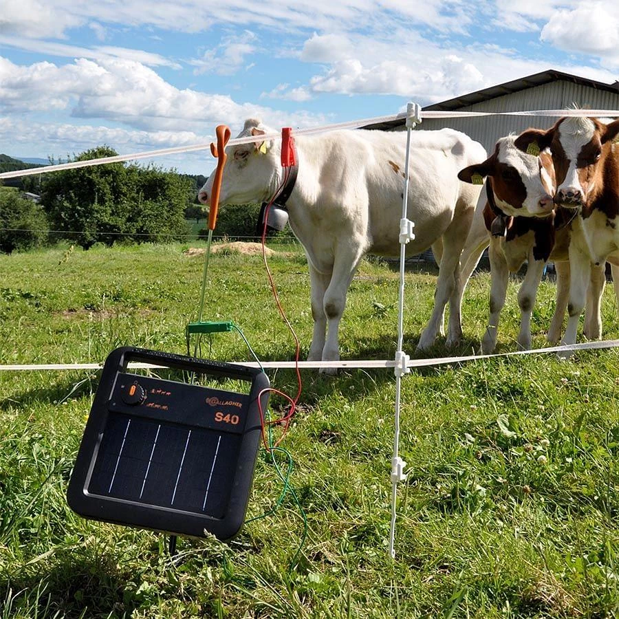 Gallagher S40 Solar-Powered Electric Fencing Energiser - Image 3