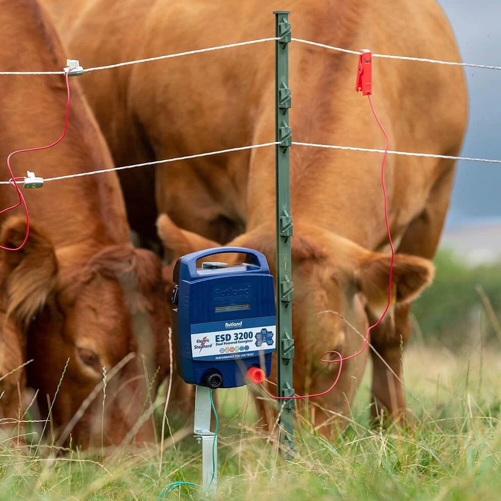 Rutland ESD 3200 Dual-Powered Electric Fencing Energiser - Image 4